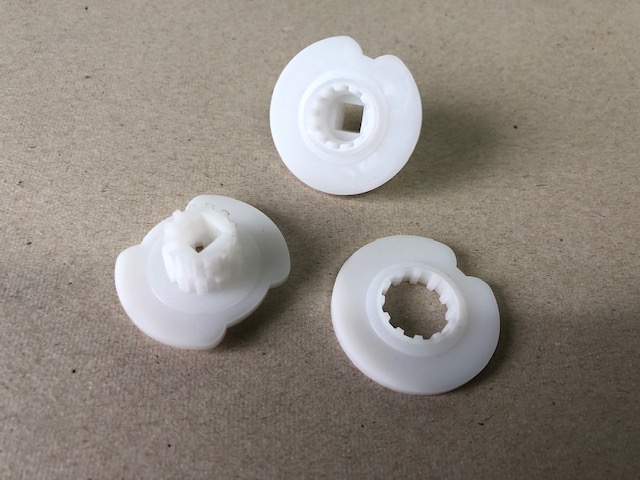 Plastične komponente 13