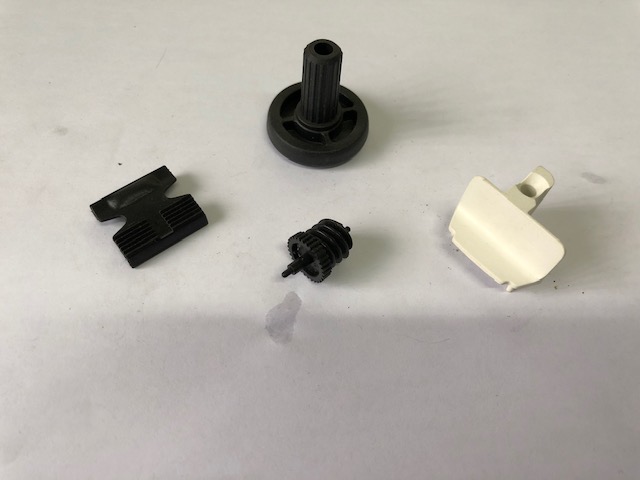 Plastične komponente 27